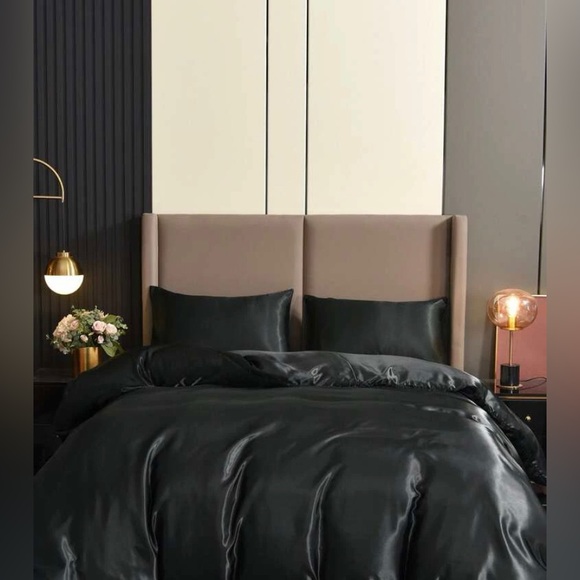 Shein duvet and pillowcase set for twin bed - Picture 1 of 4